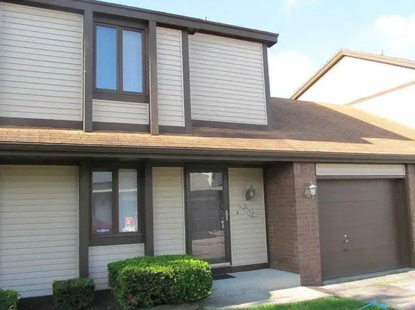 2552 Plum Leaf Ln, Toledo, OH 43614