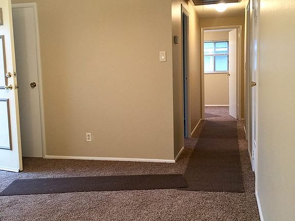 3rd image of 3415 E Surrey Dr