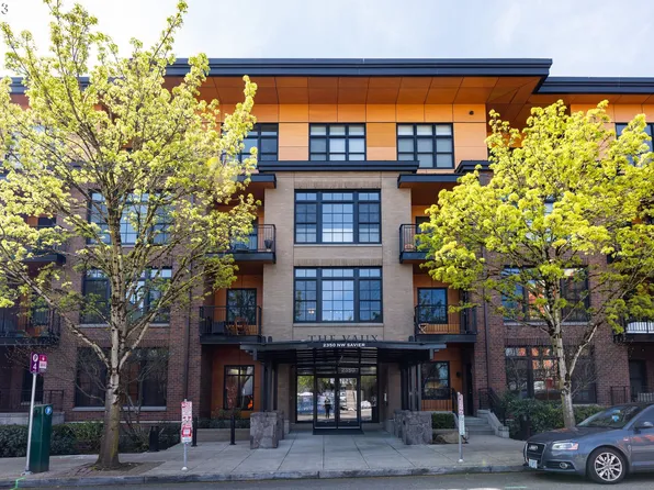 2350 NW Savier St #B412, Portland, OR 97210