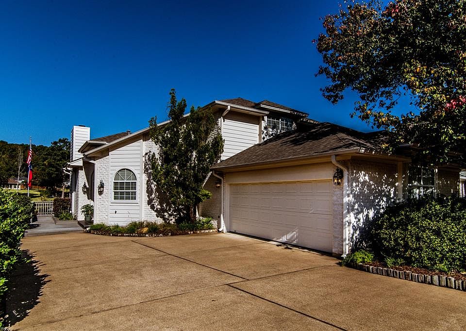 1st image of 1409 W Lakeshore Cir N