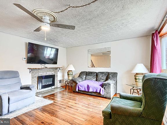 5th image of 5552 Whitby Rd