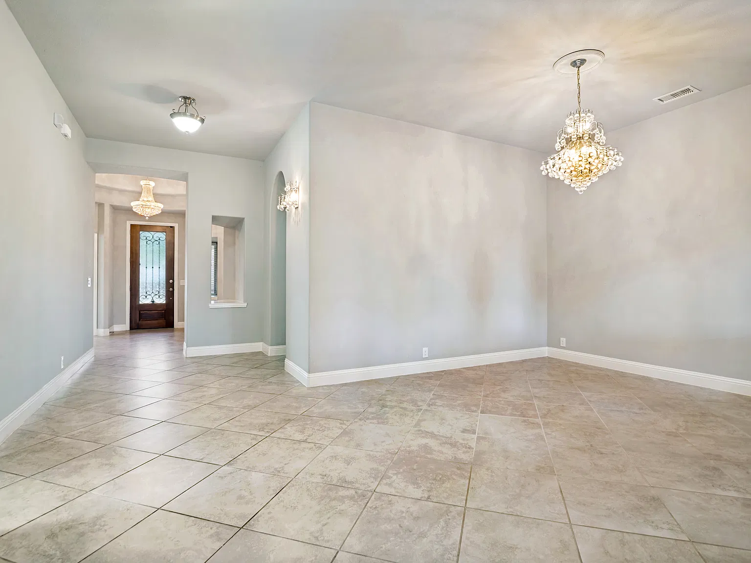 5 bed, 3116 sqft, $3,000 — Photo 3