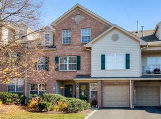 25 Gatehouse Ct #2606, Morristown, NJ 07960
