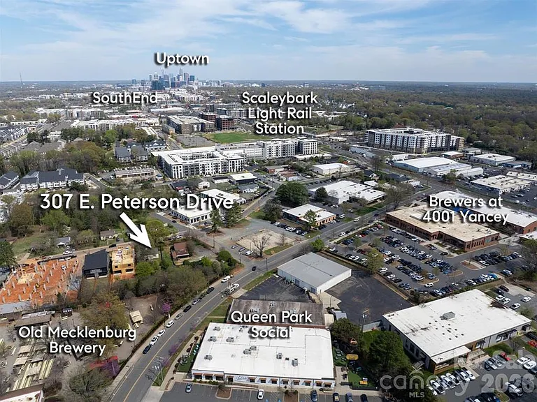 307 E Peterson Dr — Photo 20