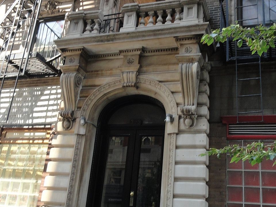 1st image of 353 E 82nd St APT 3