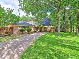 4702 Willow Bend Dr, Arlington, TX 76017