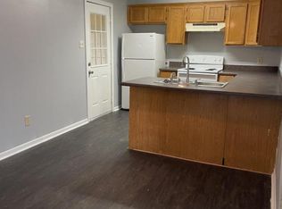 401 S 1st St APT 4, Mabank, TX 75147