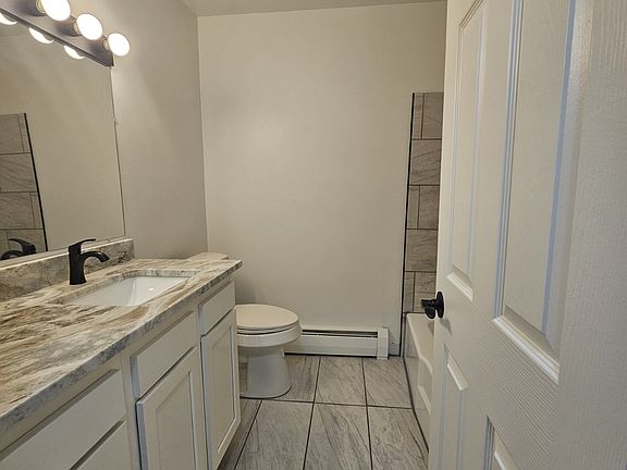 5th image of 1879 W Thirteen Mile Rd #4