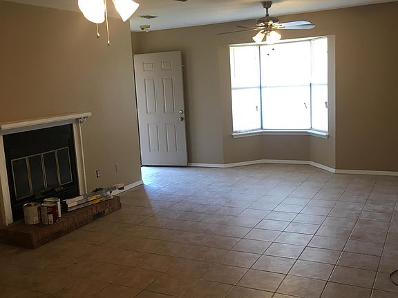 5th image of 5055 Oak Hill Dr