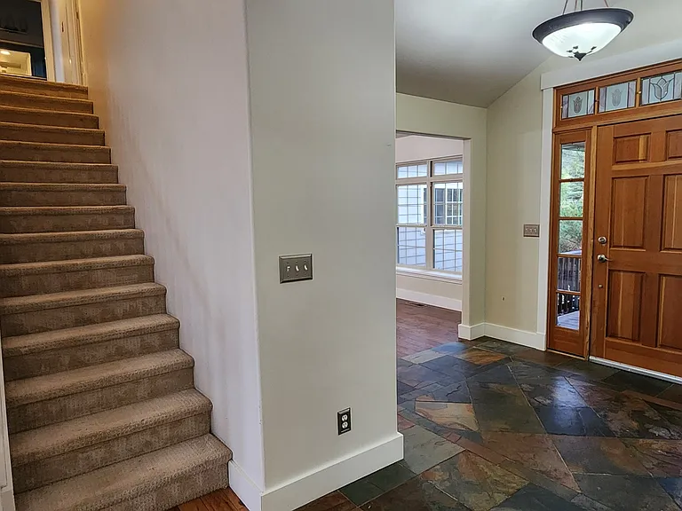 8105 Alamosa Ln — Photo 10