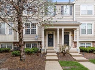 31630 Tall Grass Ct, McHenry, IL 60051