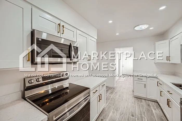 12021 N Riviera Ct — Photo 8