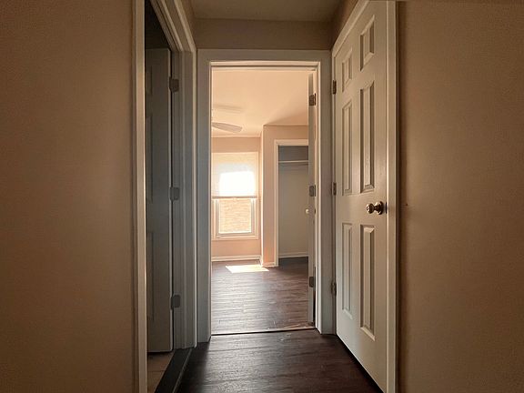 5th image of 264 Kenwood Ave #2