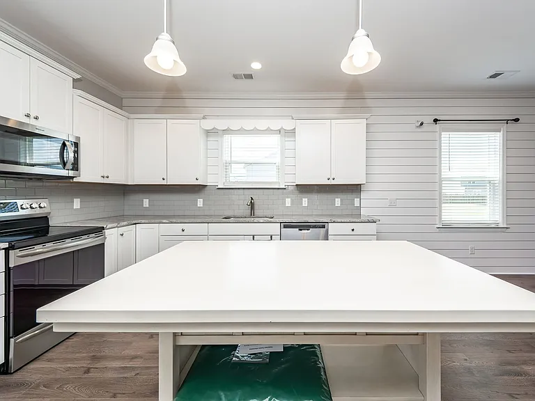 177 Hayworth Rd — Photo 13