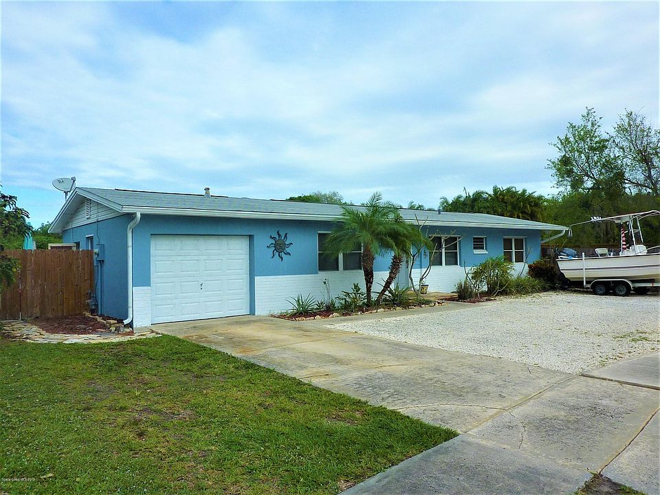 1st image of 10 Topaz Dr
