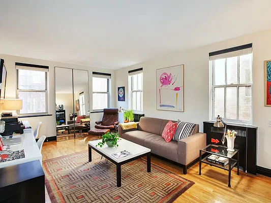 Sold by Sotheby's International Realty | media 1
