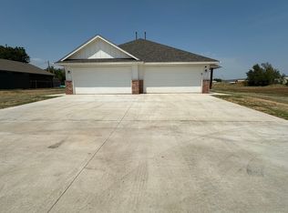 413 Harrison Ave W, Piedmont, OK 73078