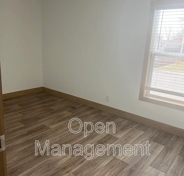 825 1st Ave E #83 — Photo 5