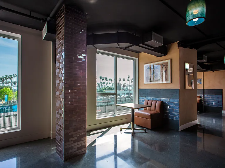 Crenshaw Lofts — Photo 19