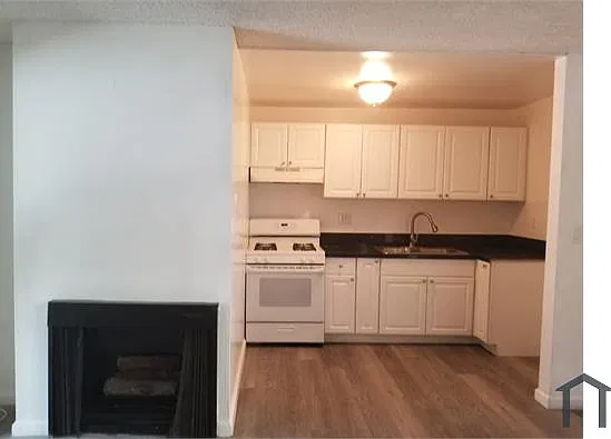 20954 Bryant St — Photo 1