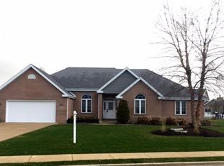 347 Rock Creek Dr, Manteno, IL 60950