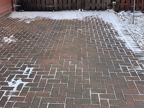 one car parking included.