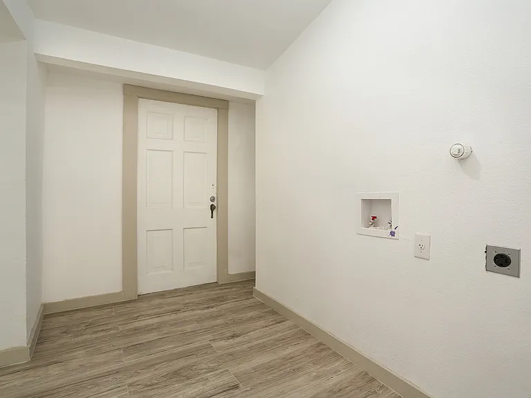 2004 Monterey St #1 — Photo 7