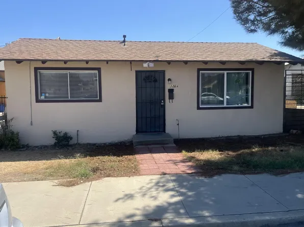 1223 Dolores St, Bakersfield, CA 93305