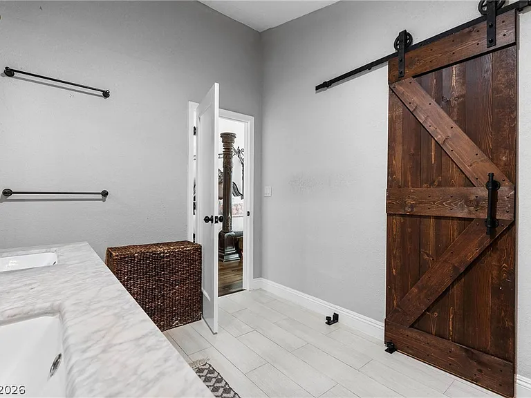 407 Crater Ct — Photo 30