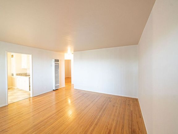 3rd image of 720-722 Golden Gate Ave #720