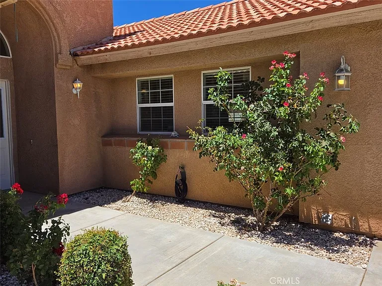 57215 Aranza Ct — Photo 4