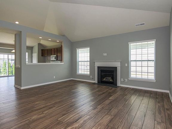 4th image of 11852 Avedon Way