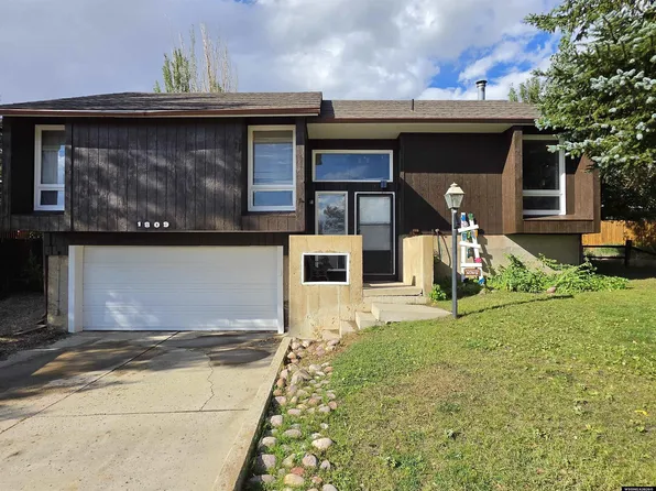 1809 Arthur Ave, Rock Springs, WY 82901