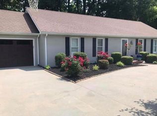 50 S Loop Dr, Stanford, KY 40484