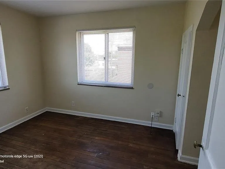37 S Wright Ave #C — Photo 4