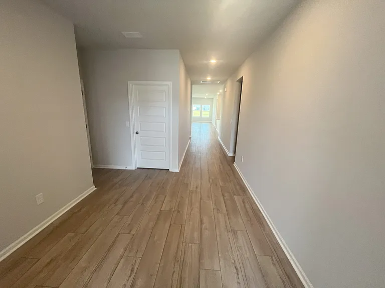 5004 Del Corso St — Photo 8