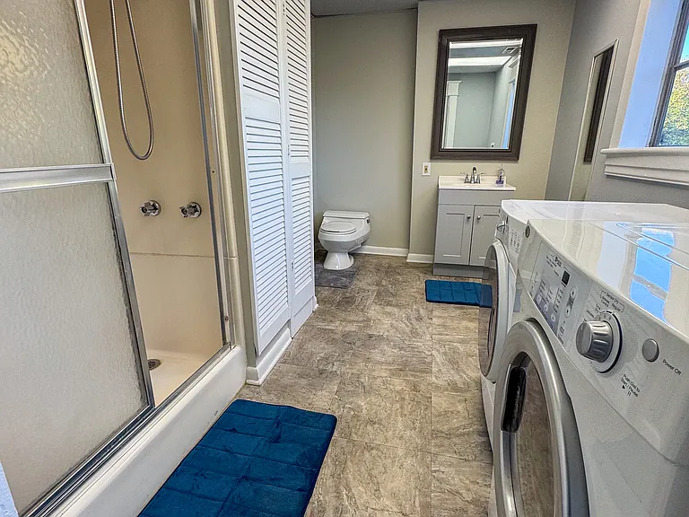 1411 Clarke Ave SW #2 — Photo 9