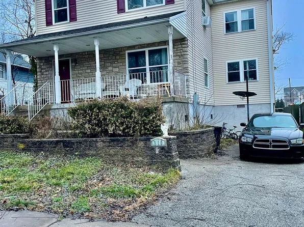 910 Mitchell Ave, Morton, PA 19070