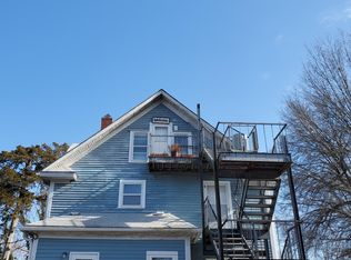 216 NE Douglas St #2, Lees Summit, MO 64063