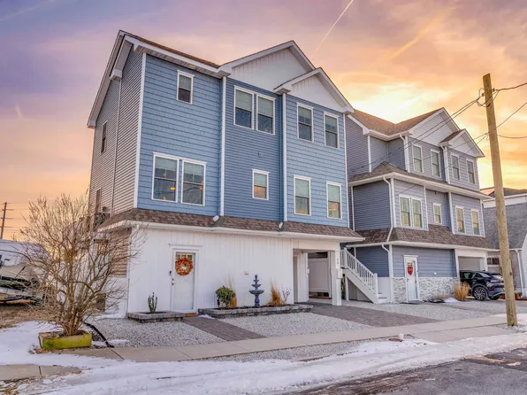 28 Lake Rd, West Wildwood, NJ 08260