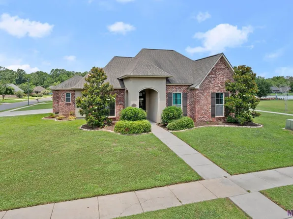4902 Alice Louise Dr, Greenwell Springs, LA 70739