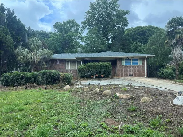 1017 Woodward Cir SW, Mableton, GA 30126