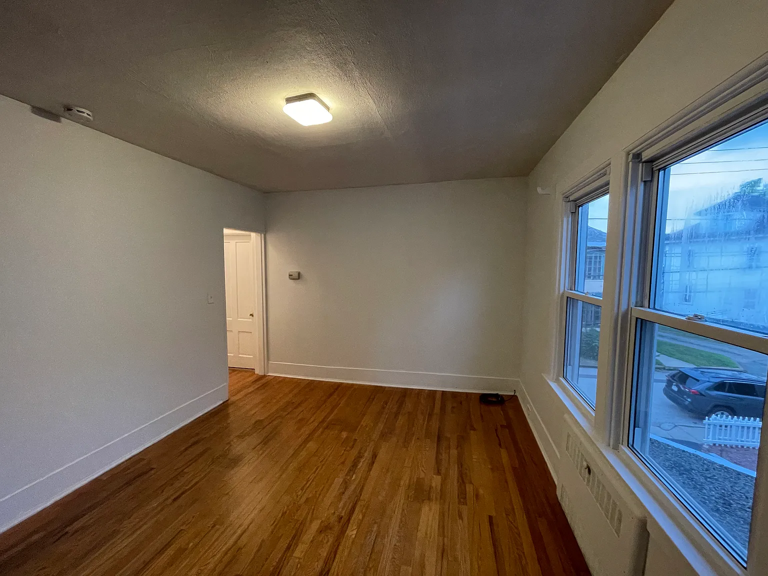 50 Chapin St — Photo 4