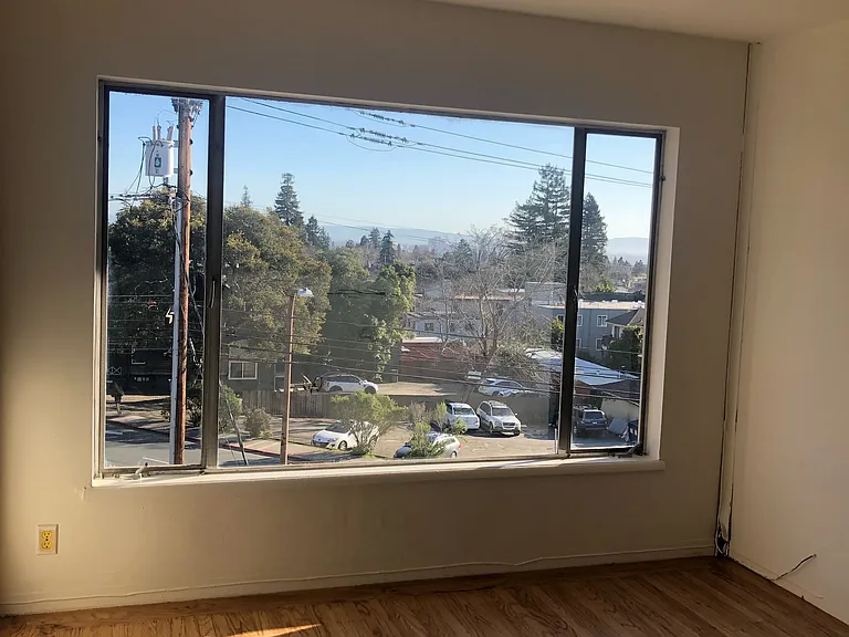 2450 Warring St #35B — Photo 4