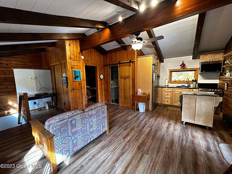 4th image of 155 Sagamore Drive