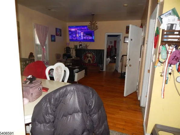 615 Harrison Ave, Harrison Town, NJ 07029
