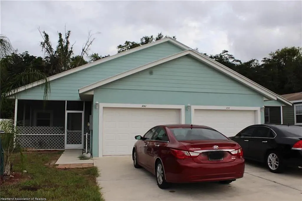 492 Oak Canopy Cir — Photo 1