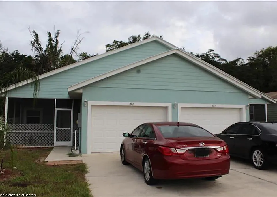 492 Oak Canopy Cir