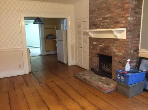 698 State Route 11 W, Berlin, VT 05143