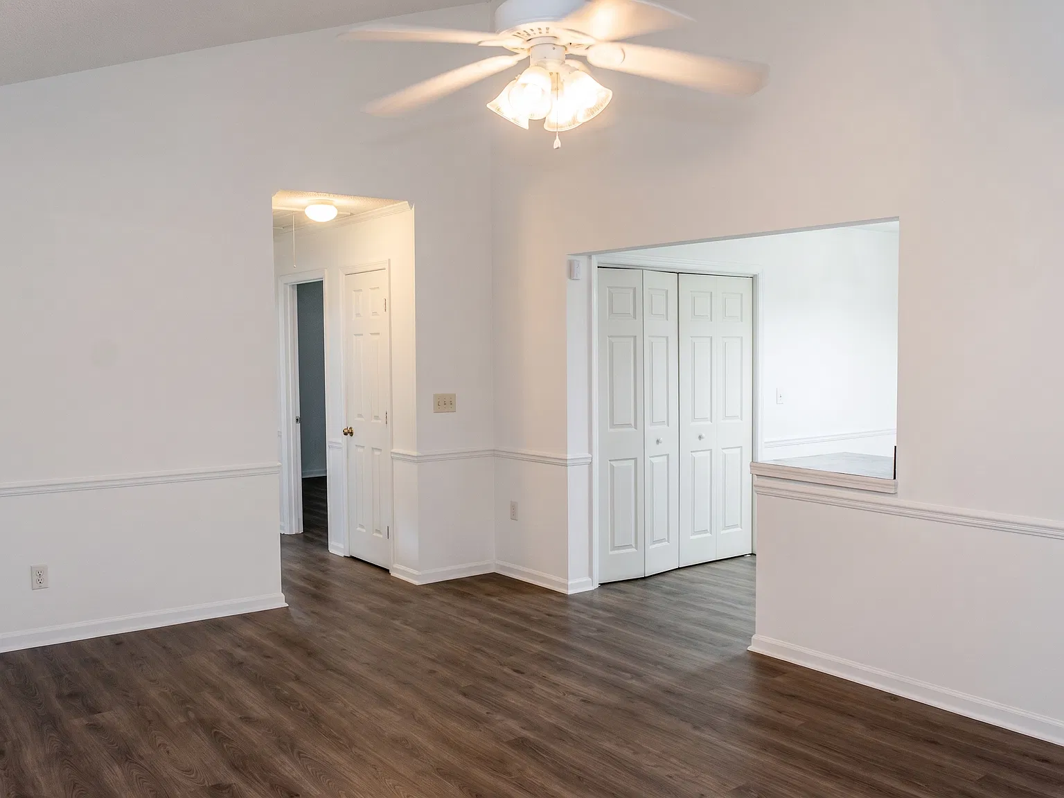 122 Girard Avenue - JT — Photo 4